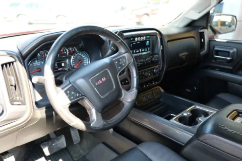 More photos of 2018 GMC Sierra 1500 Crew Cab SLT Pickup 4D 5 3/4 ft at Torresdey Motors Alameda, TX
