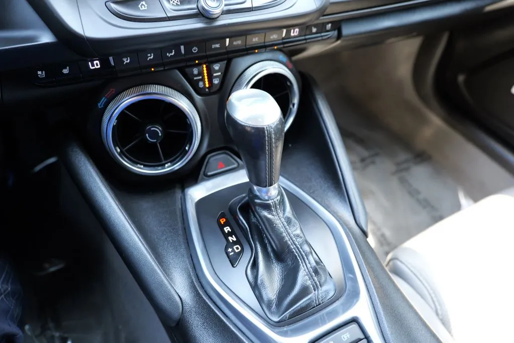 2017 Chevrolet Camaro 2LT - Photo 9