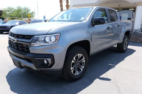Gray 2022 Chevrolet Colorado Crew Cab Z71 Pickup 4D 5 ft for sale in El Paso, TX