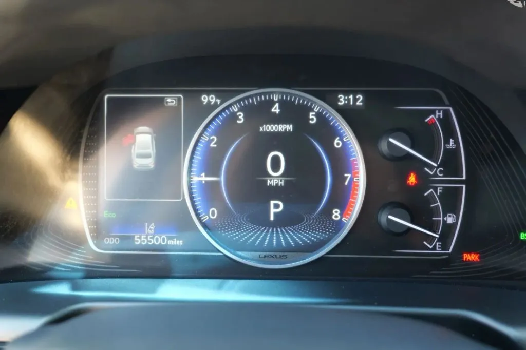 Lexus ES photo 6
