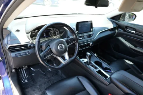 More photos of 2021 Nissan Altima 2.5 SR Sedan 4D at Torresdey Motors Alameda, TX