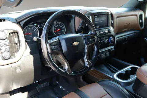 More photos of 2022 Chevrolet Silverado 1500 Limited Crew Cab High Country Pickup 4D 5 3/4 ft at Torresdey Motors Alameda, TX