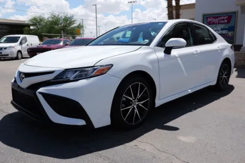 White 2024 Toyota Camry SE Sedan 4D for sale in El Paso, TX