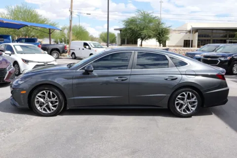 Photos of 2022 Hyundai Sonata SEL Sedan 4D for sale in El Paso, TX at Torresdey Motors Alameda