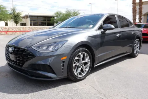 Black 2022 Hyundai Sonata SEL Sedan 4D for sale in El Paso, TX