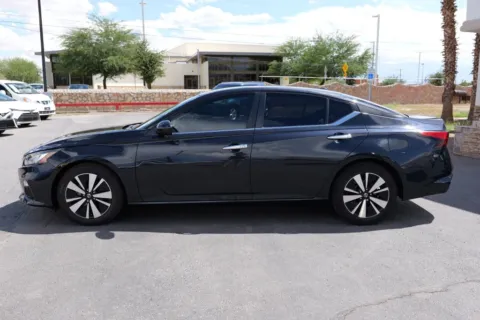 Photos of 2022 Nissan Altima 2.5 SV Sedan 4D for sale in El Paso, TX at Torresdey Motors Alameda