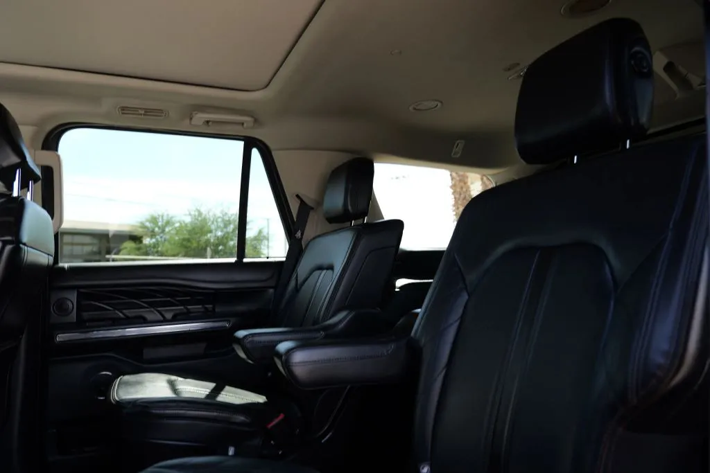 Ford Expedition photo 11