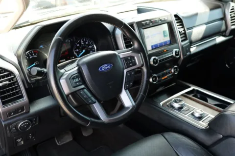 More photos of 2020 Ford Expedition Platinum Sport Utility 4D at Torresdey Motors Alameda, TX