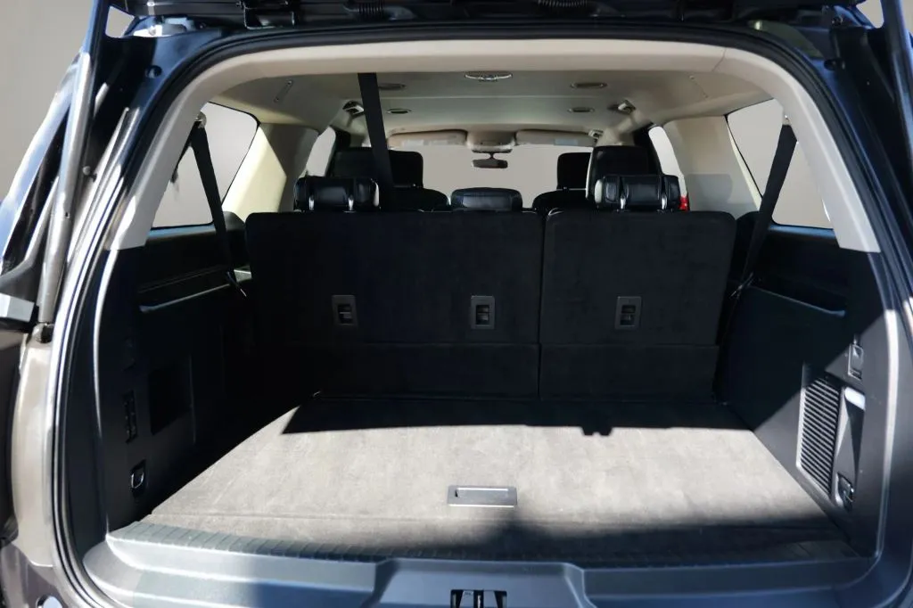 Ford Expedition MAX photo 16