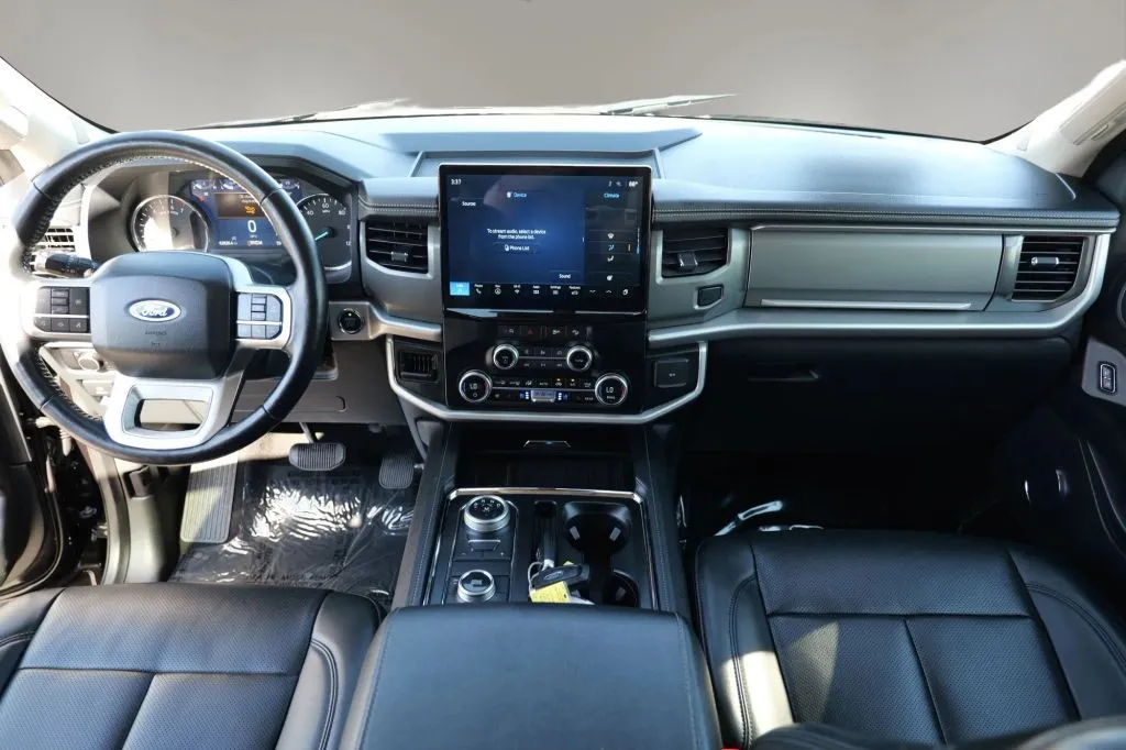 Ford Expedition MAX photo 13