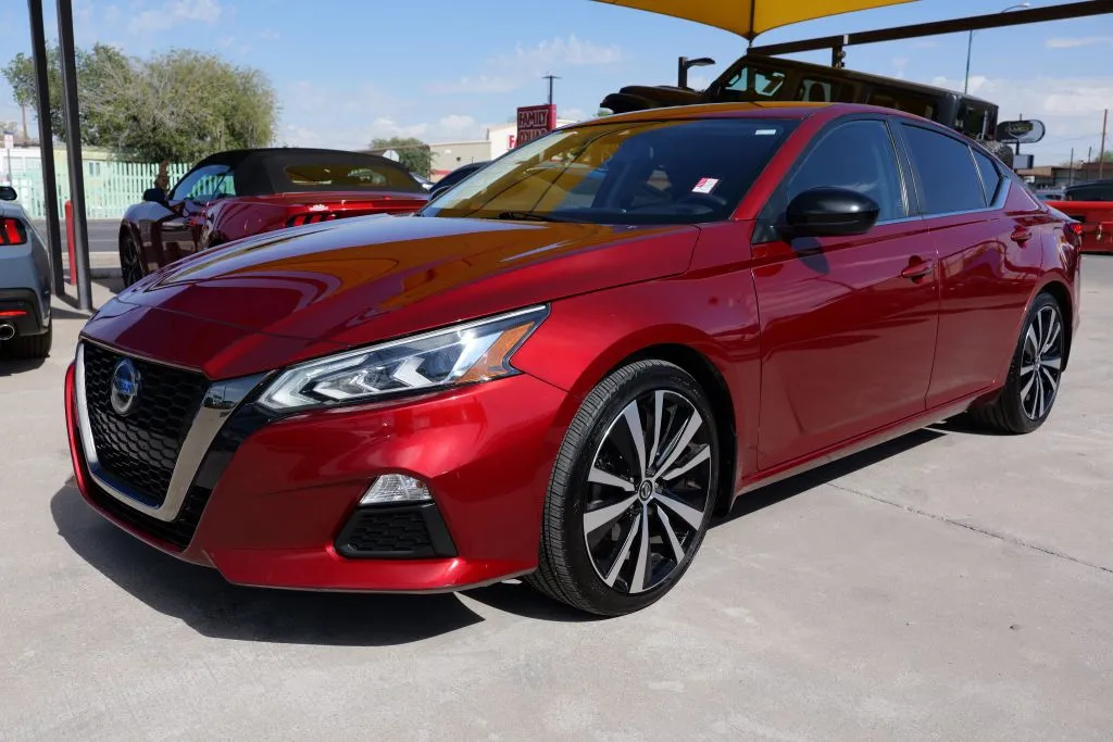 Red 2020 Nissan Altima 2.5 SR Sedan 4D for sale in El Paso, TX