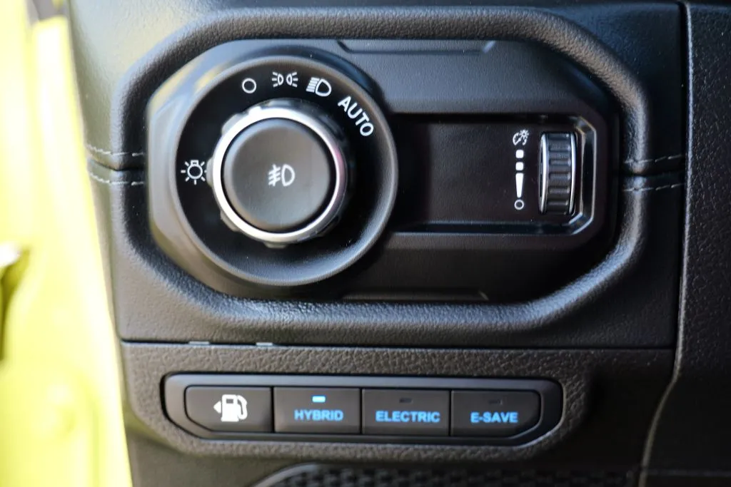 Jeep Wrangler photo 7