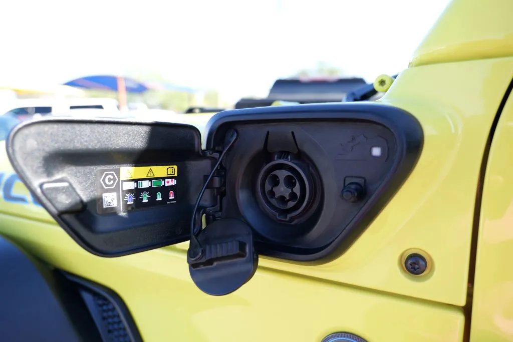 Jeep Wrangler photo 16