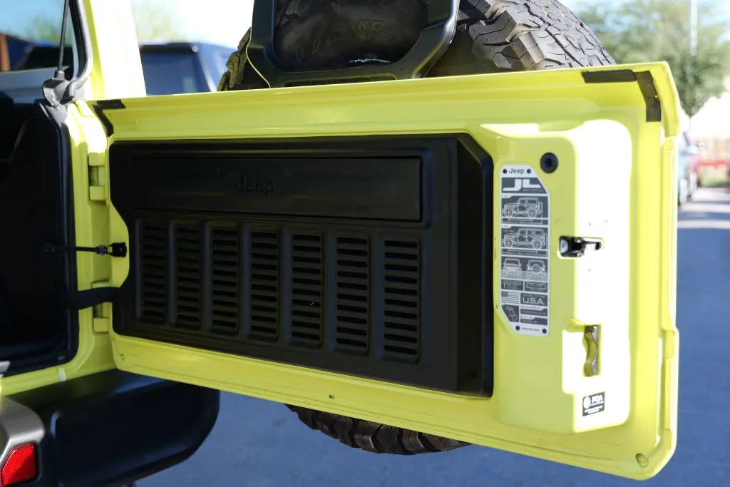 Jeep Wrangler photo 15
