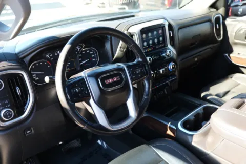 More photos of 2021 GMC Sierra 1500 Crew Cab SLT Pickup 4D 5 3/4 ft at Torresdey Motors Alameda, TX