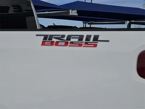 More photos of 2023 Chevrolet Silverado 1500 LT Trail Boss at Levelland Chevrolet Buick GMC, TX