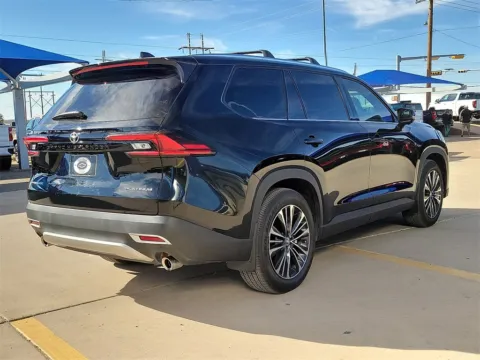 More photos of 2025 Toyota Grand Highlander Hybrid at Levelland Chevrolet Buick GMC, TX