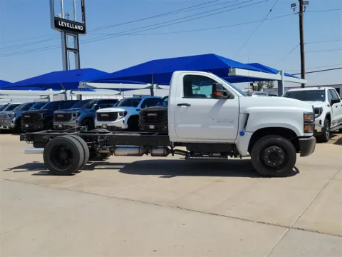 More photos of 2024 Chevrolet Silverado 4500HD Work Truck at Levelland Chevrolet Buick GMC, TX