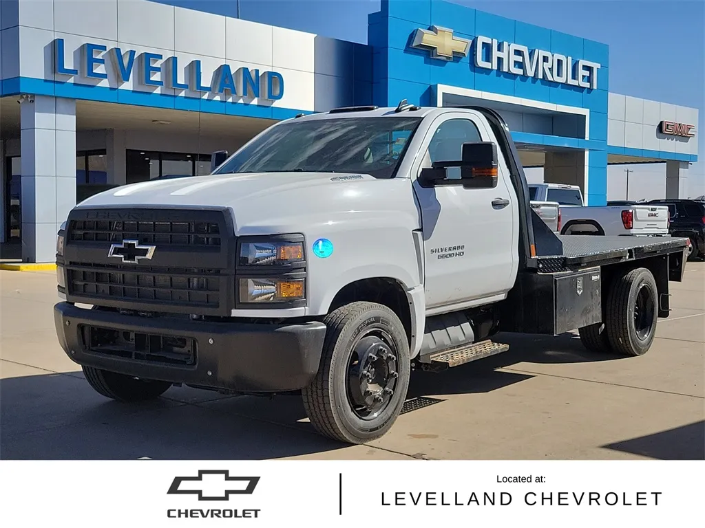 White 2024 Chevrolet Silverado 4500HD Work Truck for sale in Levelland, TX