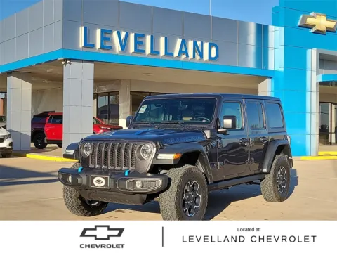 Gray 2023 Jeep Wrangler for sale in Levelland, TX