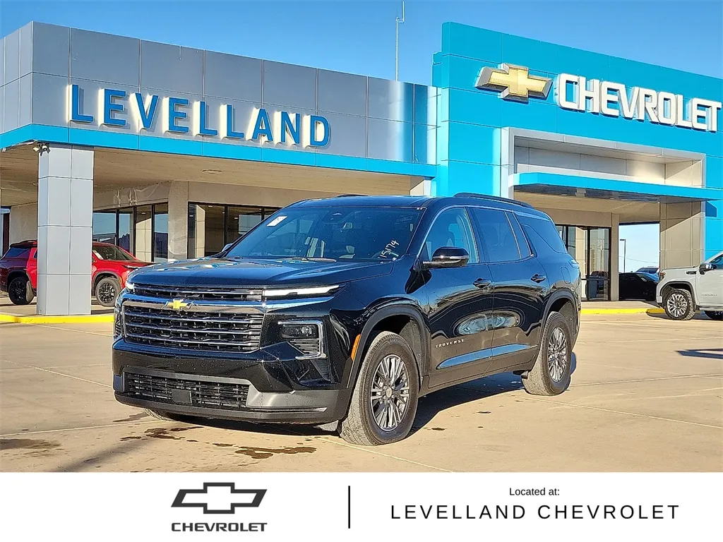 Black 2024 Chevrolet Traverse LT for sale in Levelland, TX