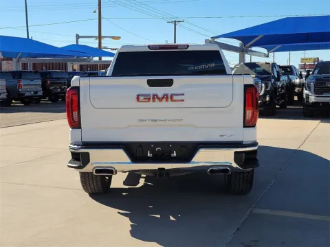 More photos of 2023 GMC Sierra 1500 SLT at Levelland Chevrolet Buick GMC, TX