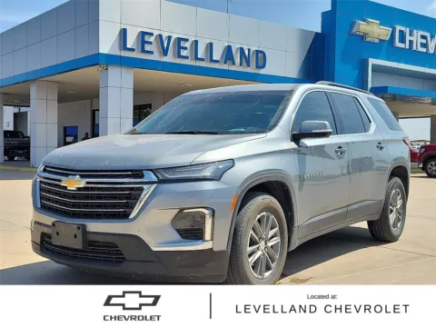 Gray 2023 Chevrolet Traverse LT for sale in Levelland, TX