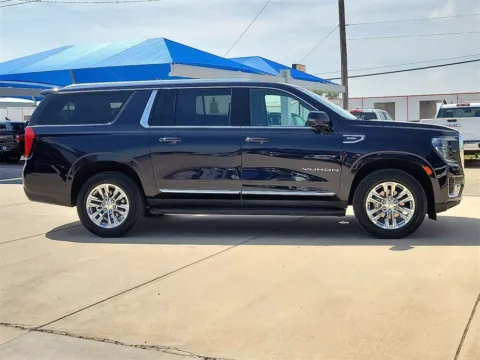 More photos of 2021 GMC Yukon XL SLT at Levelland Chevrolet Buick GMC, TX