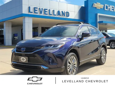 Blue 2024 Toyota Venza XLE for sale in Levelland, TX