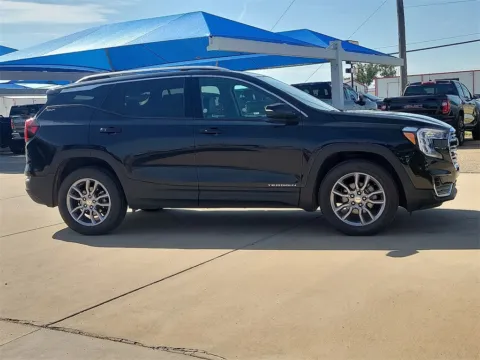 More photos of 2023 GMC Terrain SLT at Levelland Chevrolet Buick GMC, TX