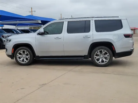 Photos of 2022 Jeep Wagoneer Series II for sale in Levelland, TX at Levelland Chevrolet Buick GMC