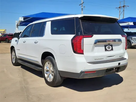Another view of 2022 GMC Yukon XL SLT for sale in Levelland, TX at Levelland Chevrolet Buick GMC