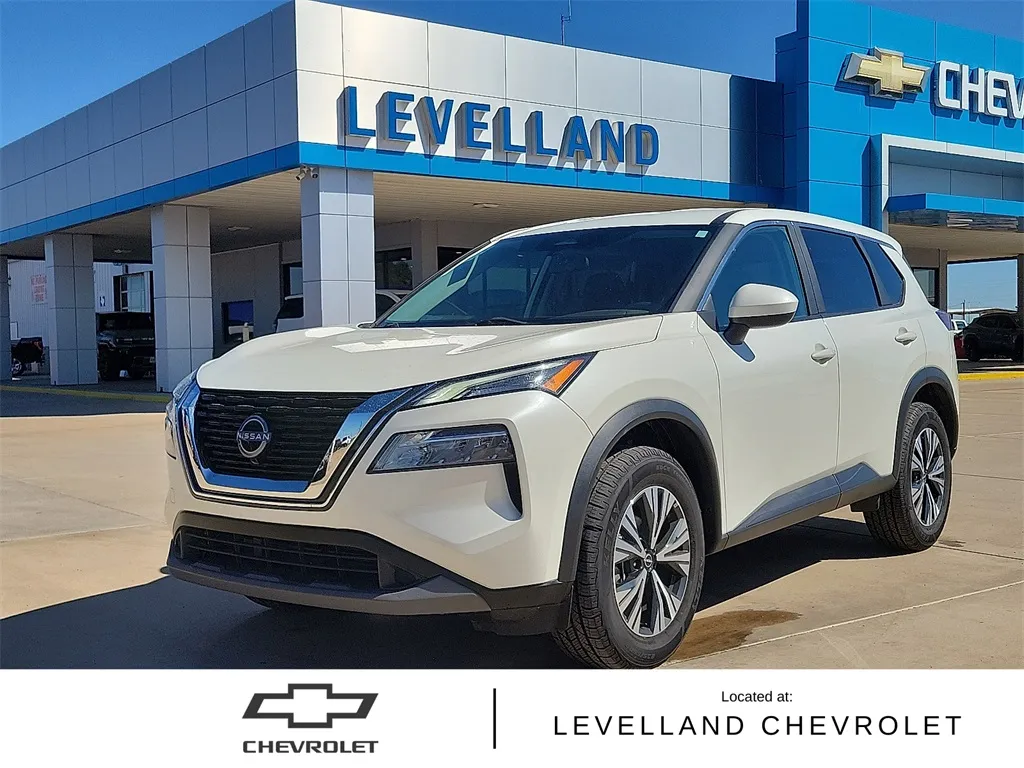 White 2023 Nissan Rogue SV for sale in Levelland, TX