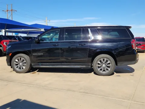 Photos of 2022 Chevrolet Suburban LT for sale in Levelland, TX at Levelland Chevrolet Buick GMC