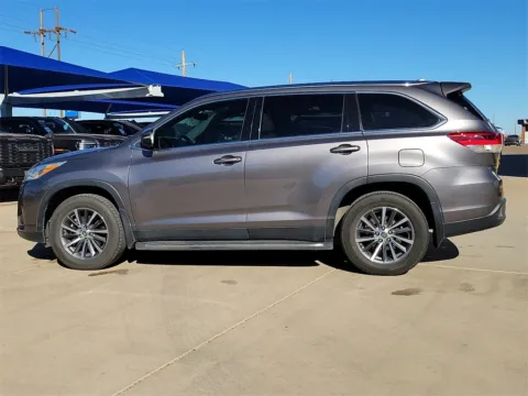 Photos of 2019 Toyota Highlander for sale in Levelland, TX at Levelland Chevrolet Buick GMC