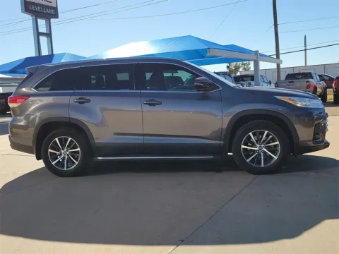 More photos of 2019 Toyota Highlander at Levelland Chevrolet Buick GMC, TX
