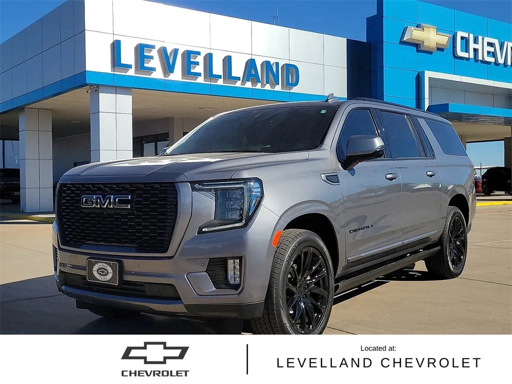 Gray 2021 GMC Yukon XL Denali for sale in Levelland, TX