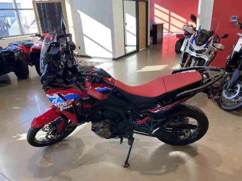 More photos of 2024 Honda Africa Twin DCT at Dell's Honda Powerhouse, MO