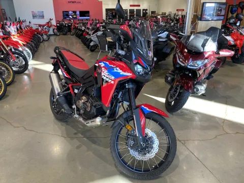 Photos of 2024 Honda Africa Twin DCT for sale in Grain Valley, MO at Dell's Honda Powerhouse