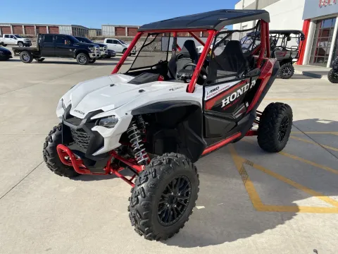 More photos of 2025 HONDA Talon 1000R FOX Live Valve at Dell's Honda Powerhouse, MO