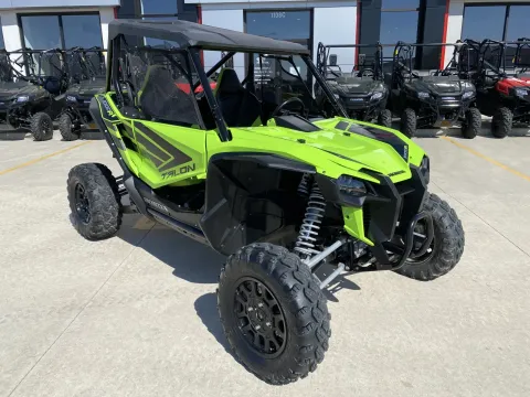 Photos of 2020 HONDA TALON1000R for sale in Grain Valley, MO at Dell's Honda Powerhouse