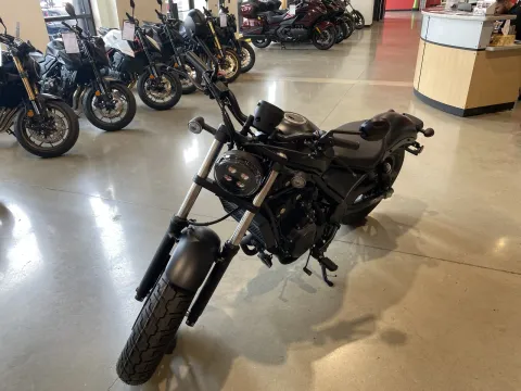 More photos of 2025 Honda Rebel 500 ABS at Dell's Honda Powerhouse, MO