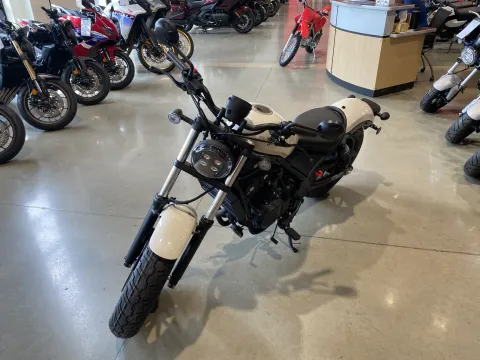 More photos of 2025 Honda Rebel 500 ABS at Dell's Honda Powerhouse, MO