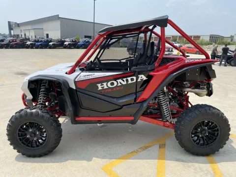 More photos of 2024 Honda Talon1000R FOX Live Valve at Dell's Honda Powerhouse, MO