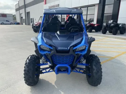 Another view of 2025 Honda Talon 1000R FOX Live Valve for sale in Grain Valley, MO at Dell's Honda Powerhouse
