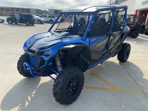 More photos of 2025 Honda Talon 1000R FOX Live Valve at Dell's Honda Powerhouse, MO