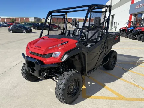 More photos of 2025 Honda Pioneer 1000 at Dell's Honda Powerhouse, MO