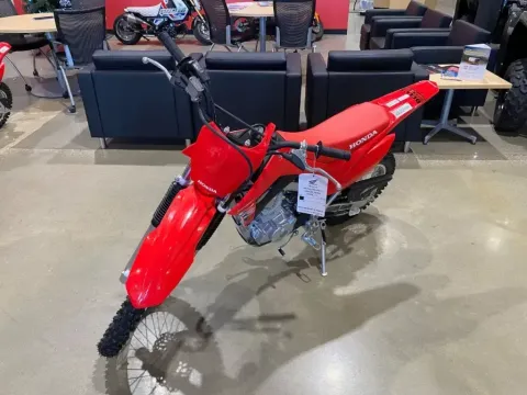 More photos of 2025 Honda CRF 125F at Dell's Honda Powerhouse, MO