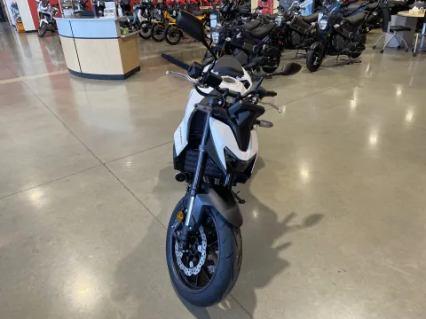 Another view of 2025 Honda CB750 Hornet for sale in Grain Valley, MO at Dell's Honda Powerhouse