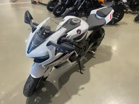 More photos of 2026 Honda CBR1000RR at Dell's Honda Powerhouse, MO